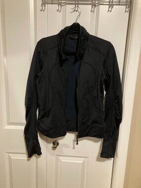 #150 Lululemon Define Jacket, Fitted Full Zip, Black, Size Small